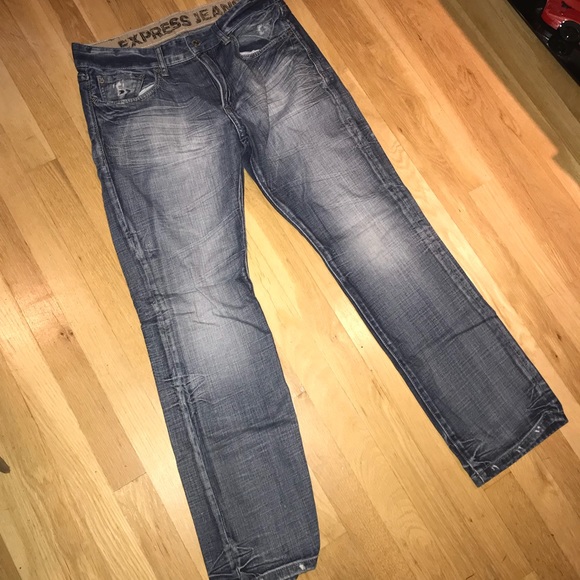 Express Jeans.  Size: 32x30 - Picture 2 of 2